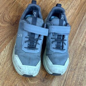 Kids' Gray Sneakers with Velcro Strap